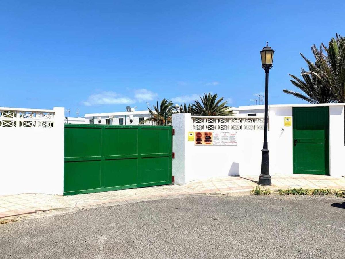 Blue Island Pool View & Wi-Fi By Irent Fuerteventura Apartment Corralejo Exterior photo