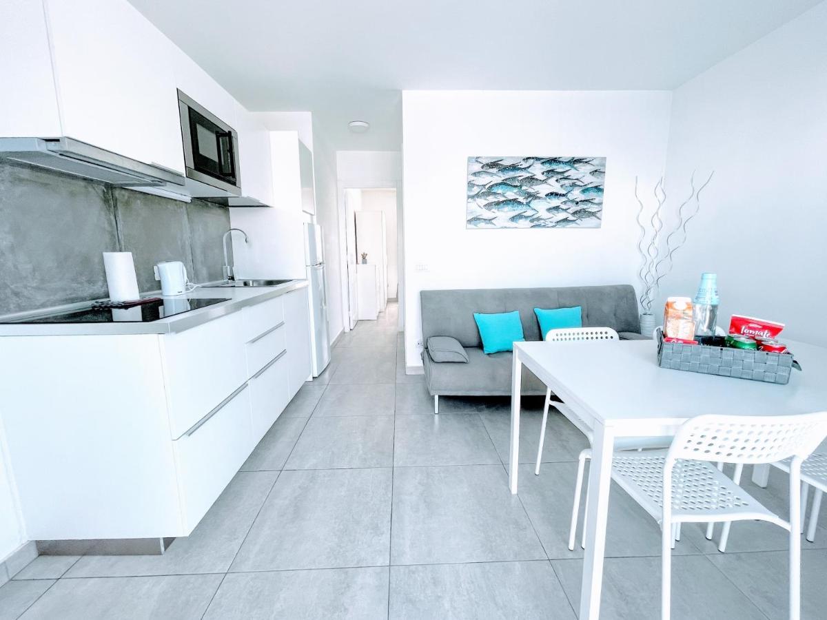 Blue Island Pool View & Wi-Fi By Irent Fuerteventura Apartment Corralejo Exterior photo