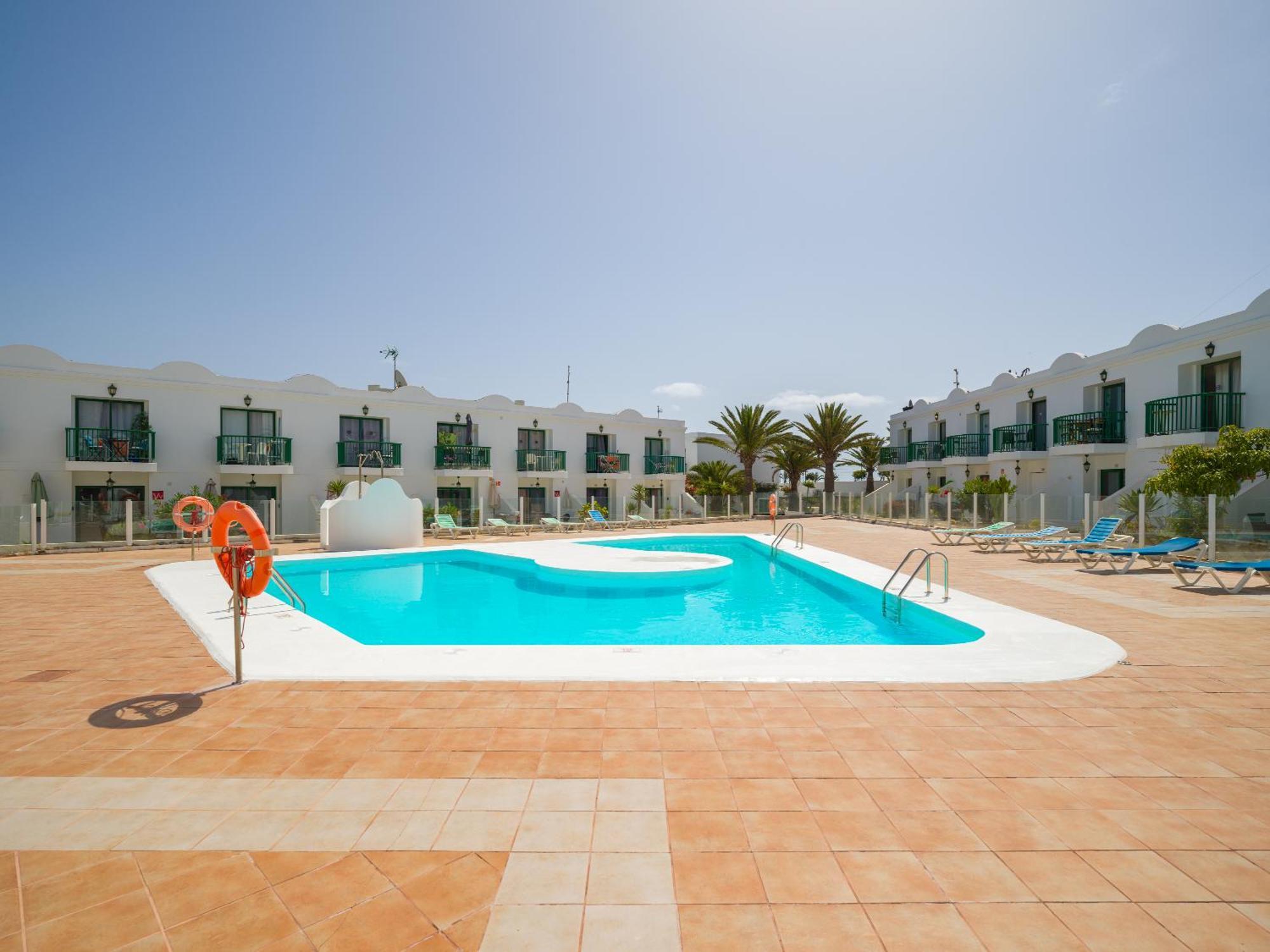 Blue Island Pool View & Wi-Fi By Irent Fuerteventura Apartment Corralejo Exterior photo